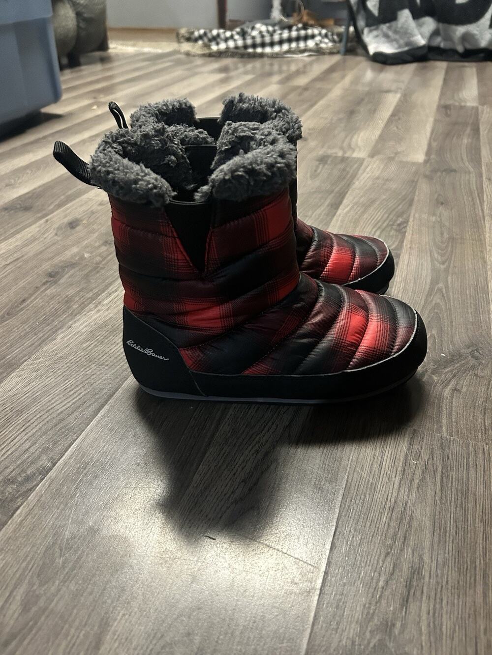 Eddie Bauer Size 5/6 Women’s Snow Boots Red Buffalo Plaid